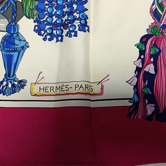 ❤️HERMES PESSEMENTERIE 100% Silk Tassle Theme Shawl Scarf 35" - Picture 2 of 8